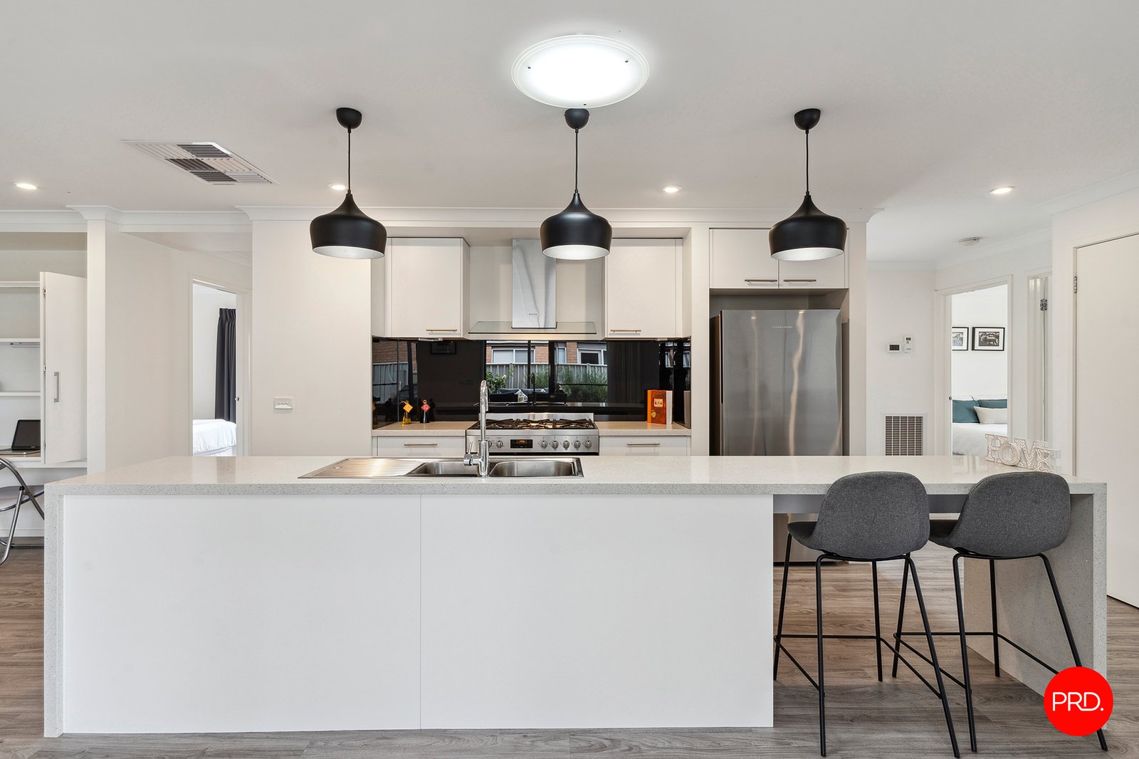 9 Elandra Drive ASCOT 5