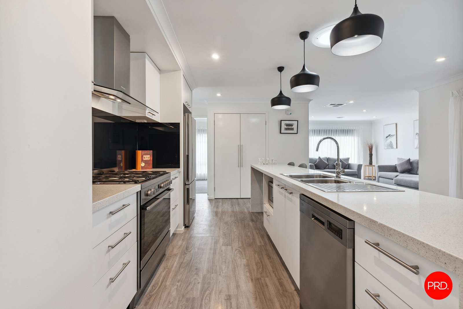 9 Elandra Drive ASCOT 6