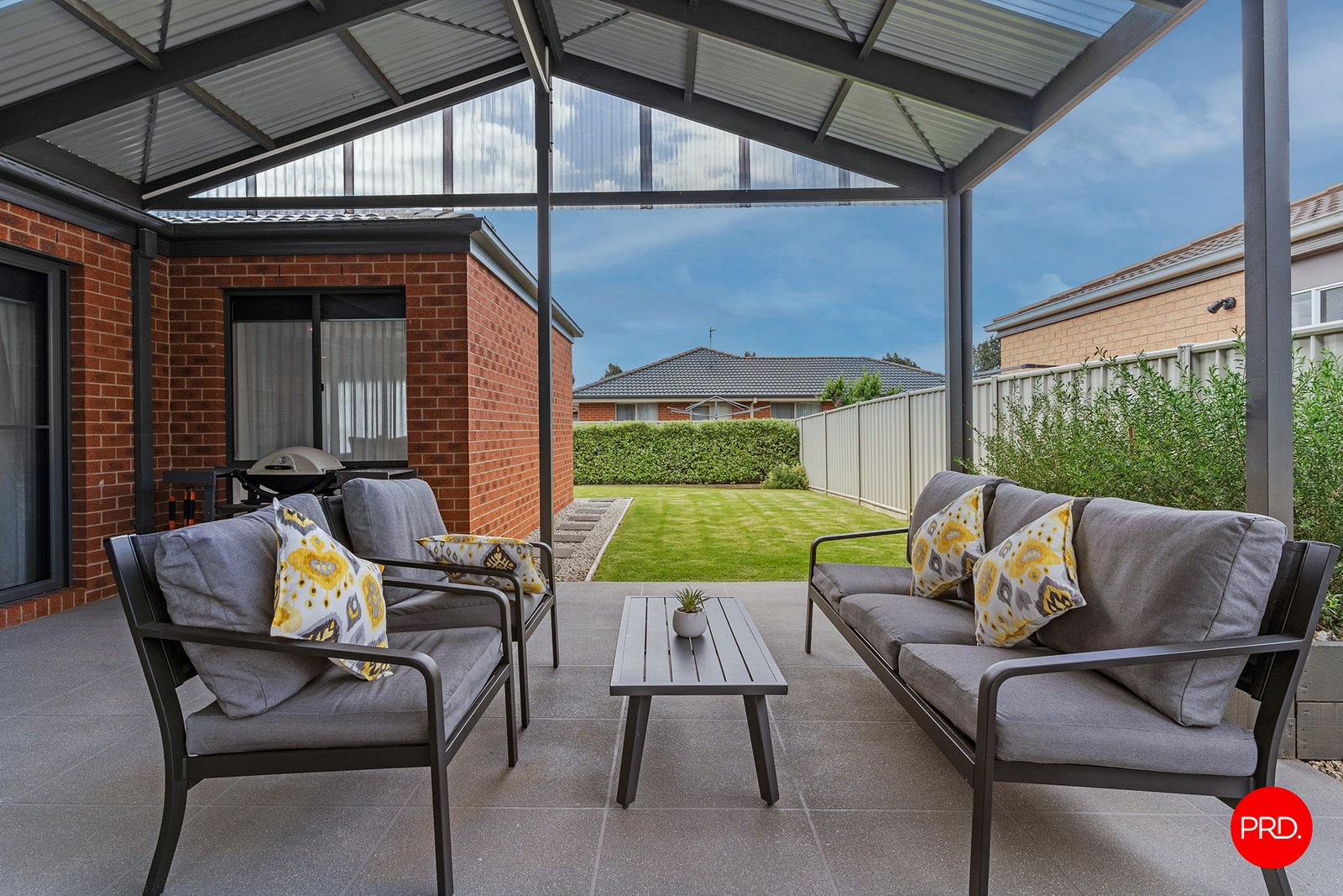 9 Elandra Drive ASCOT 18