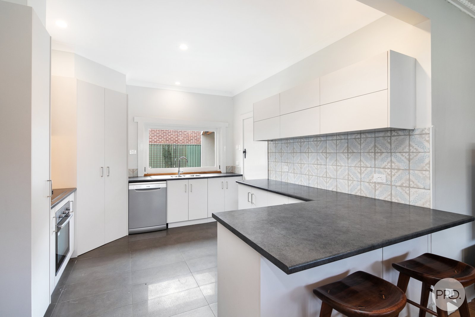 9 Elizabeth Road CRESWICK 6