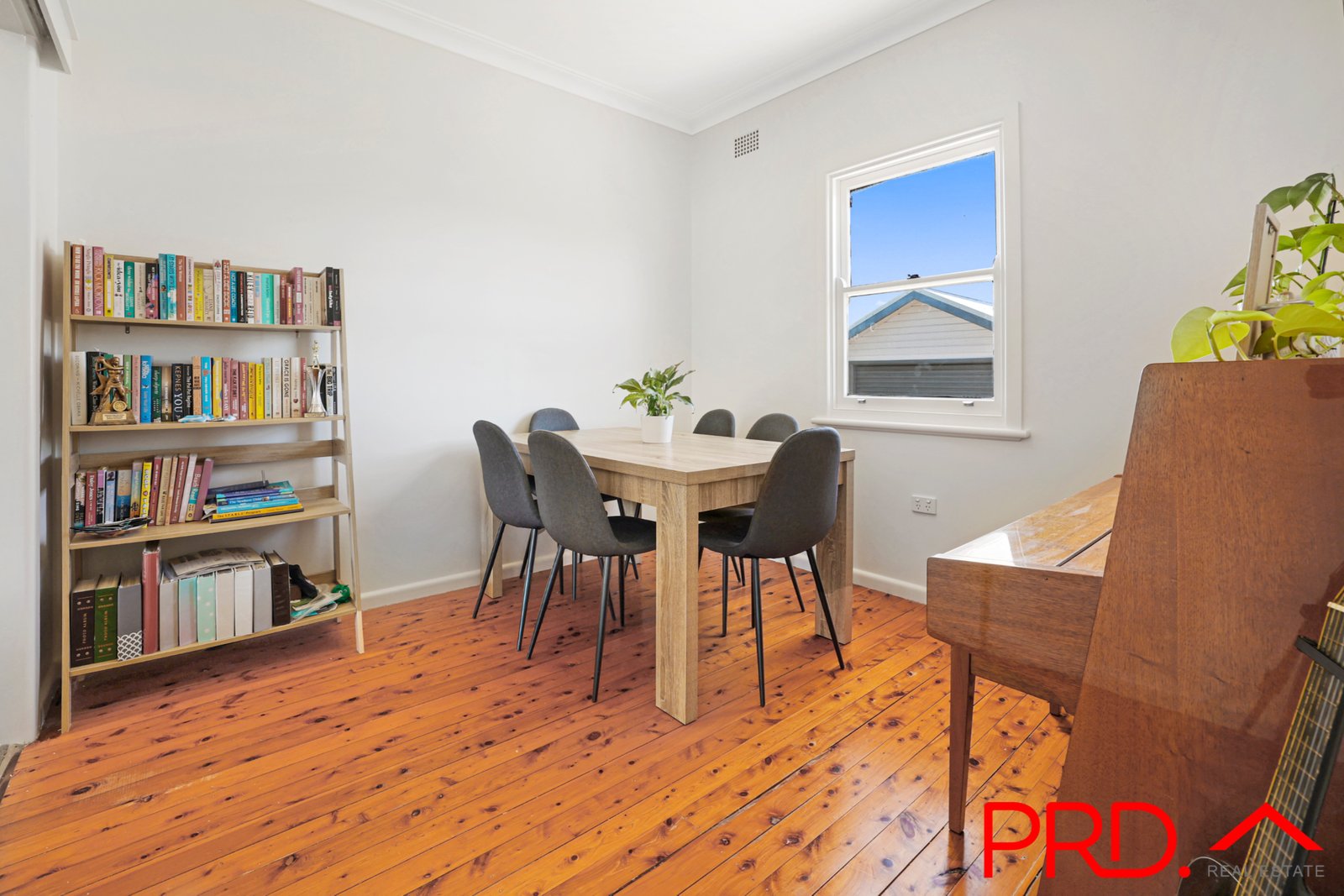 9 Elm Street TAMWORTH 8