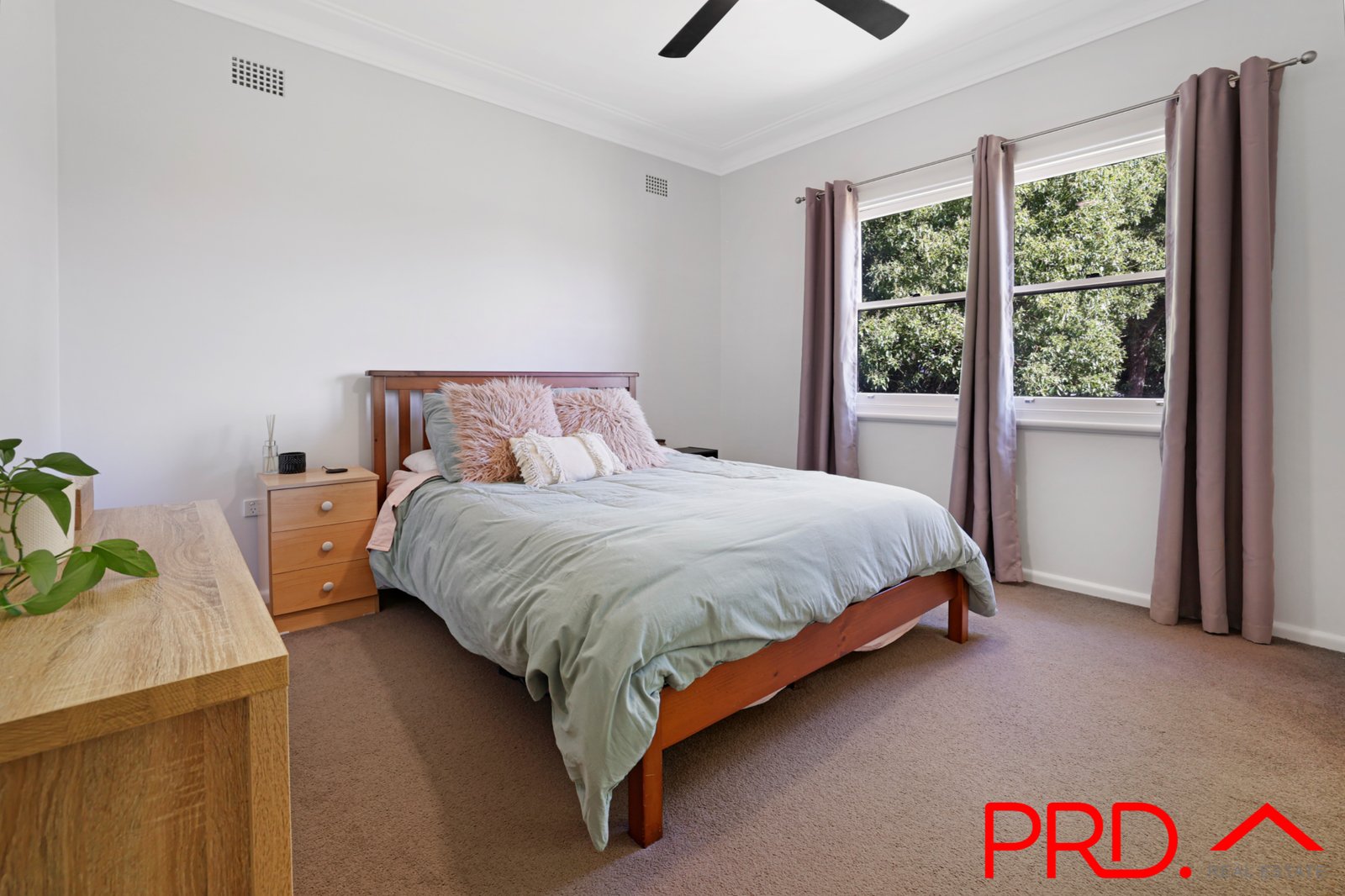 9 Elm Street TAMWORTH 10