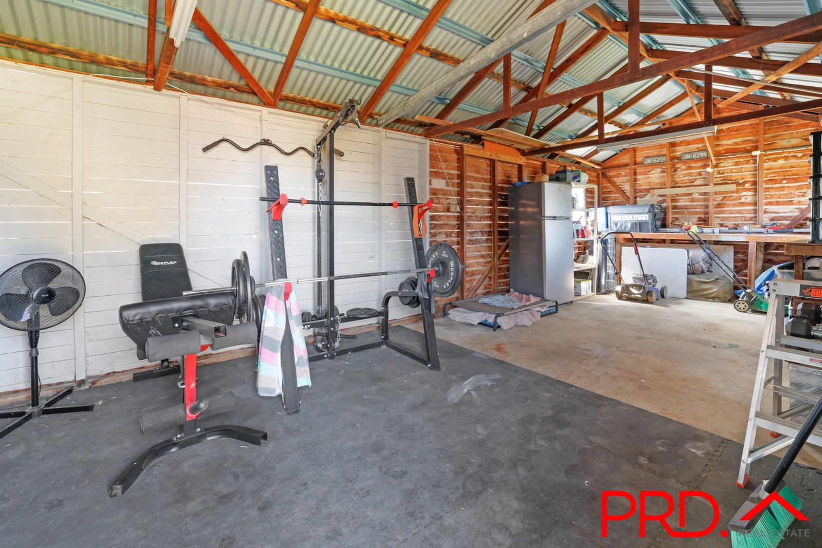 9 Elm Street TAMWORTH 21