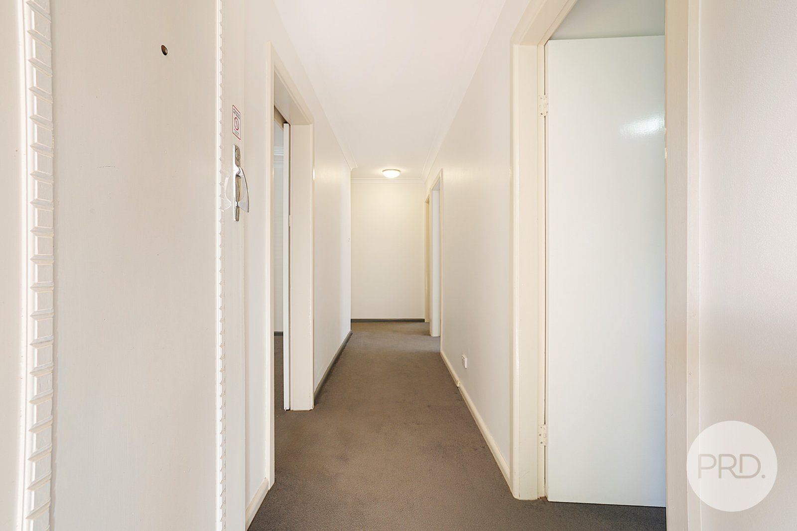 9 Erwin Street TAMWORTH 3