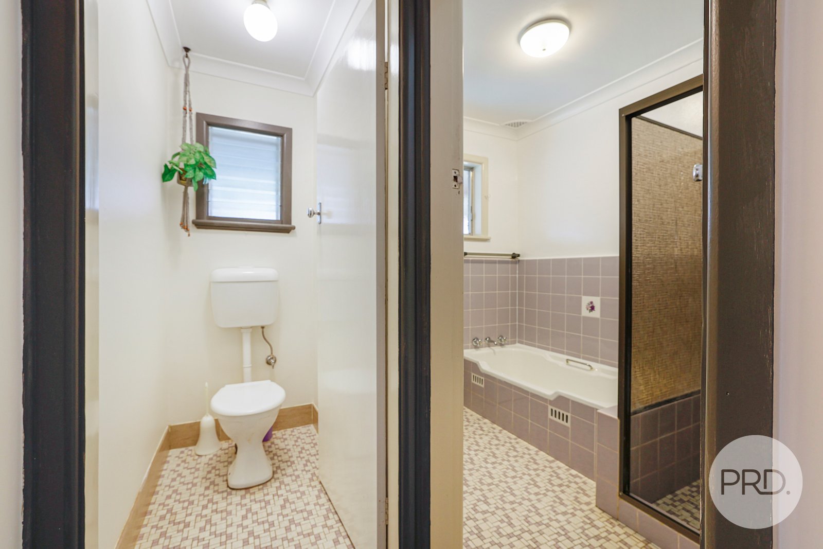 9 Erwin Street TAMWORTH 13