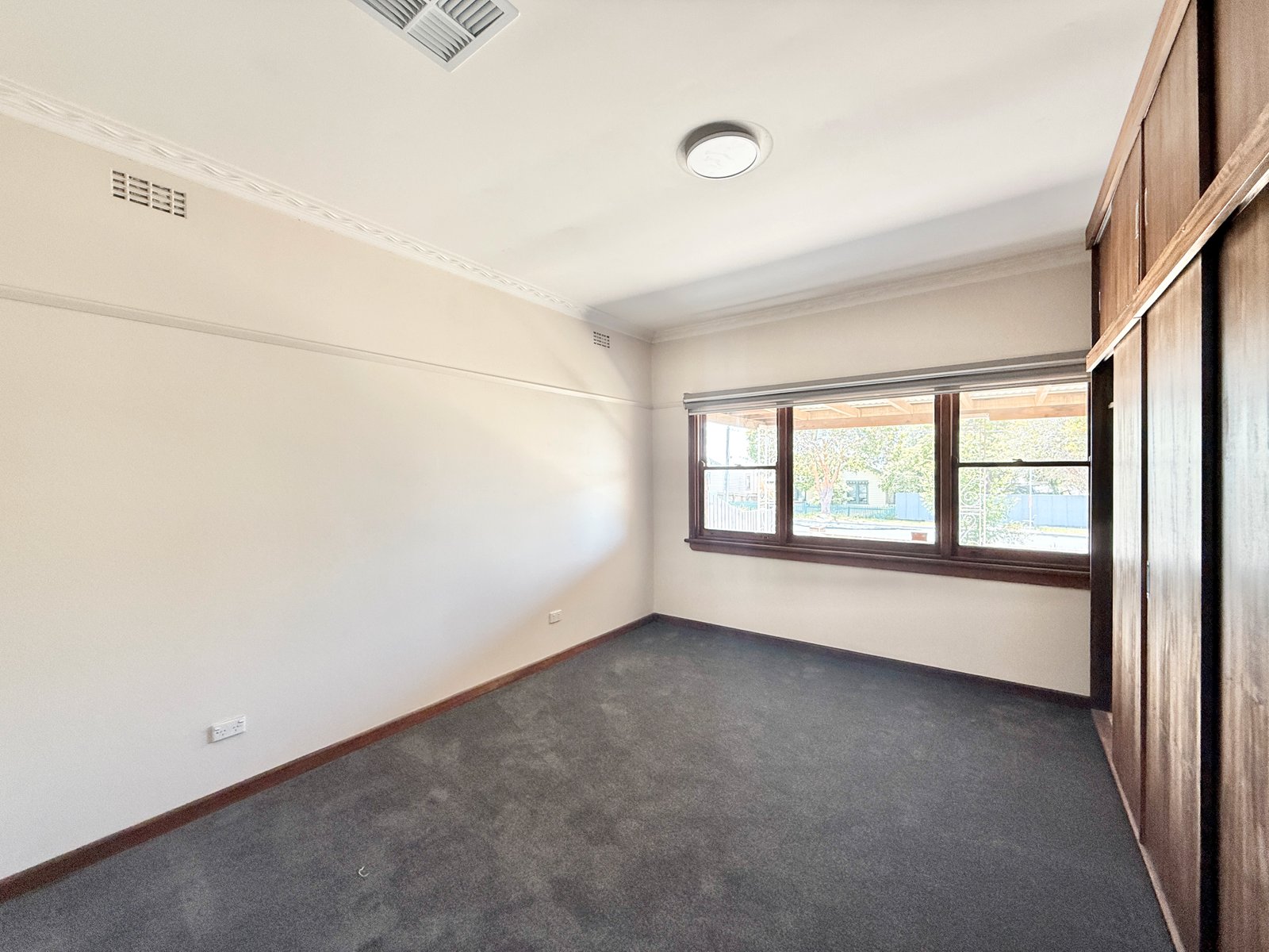 Gallery: 9 Evans Street