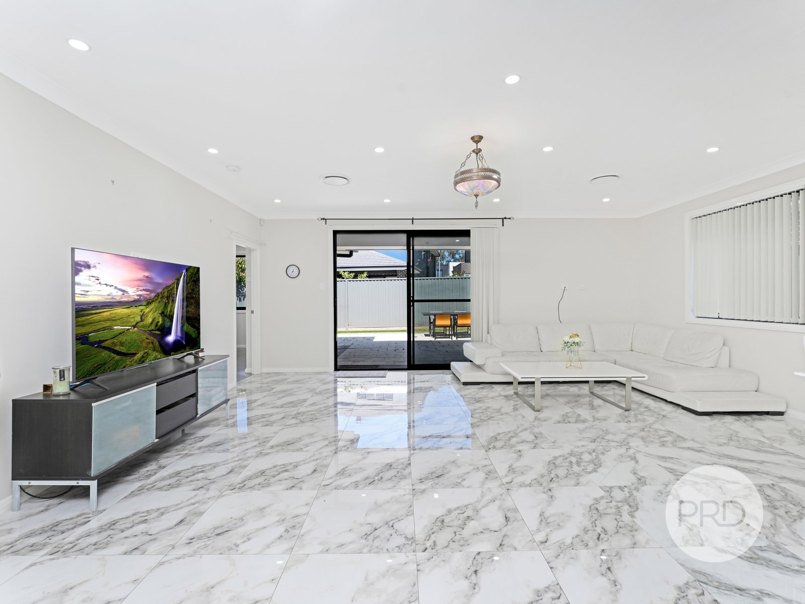 9 Everlasting Street DENHAM COURT 5