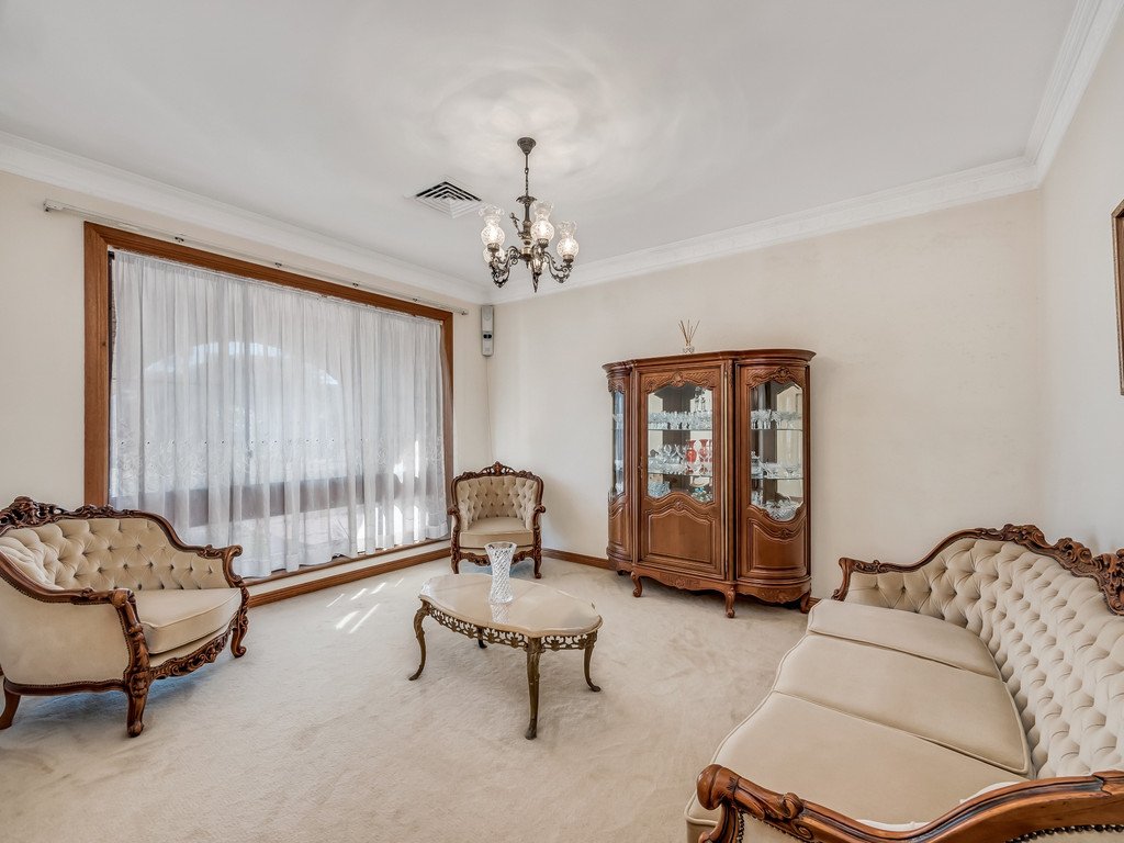 9 Eyre Street CHIFLEY 3