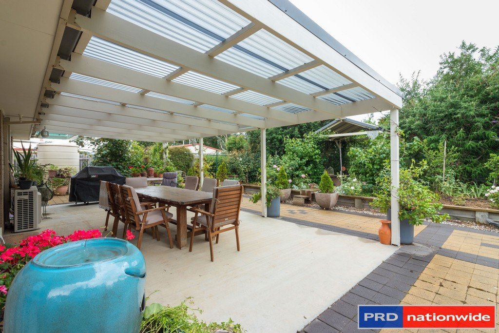 9 Falconer Place BUNGENDORE 16