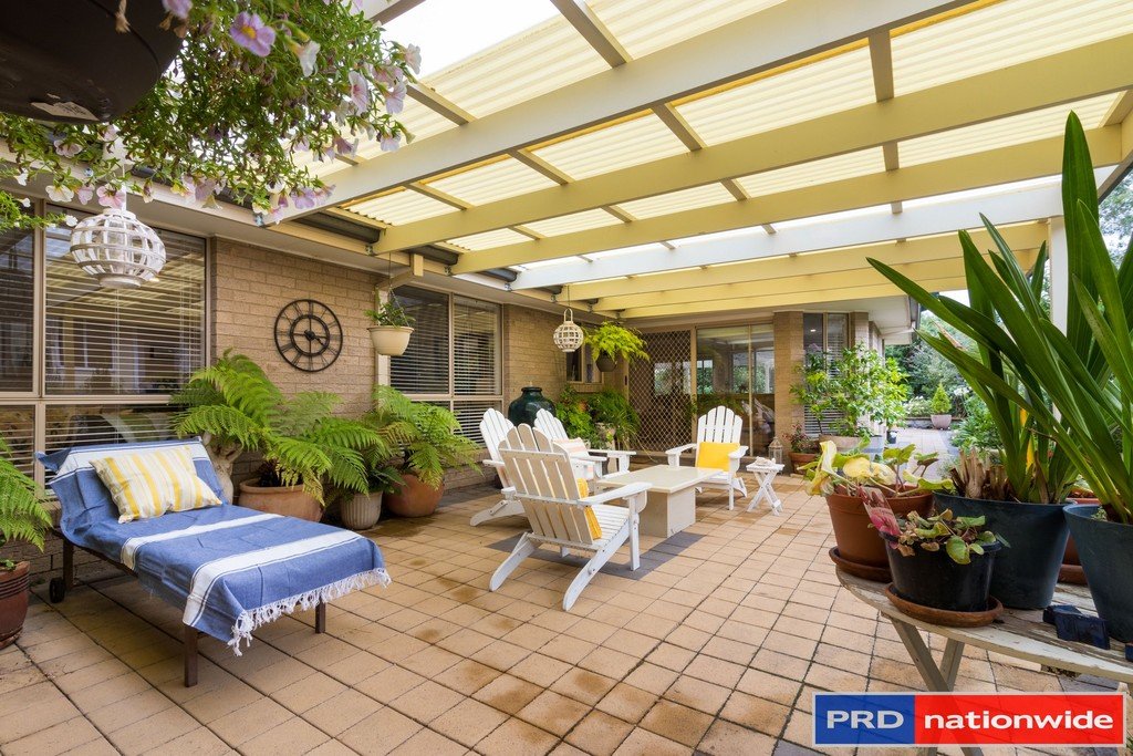 9 Falconer Place BUNGENDORE 18