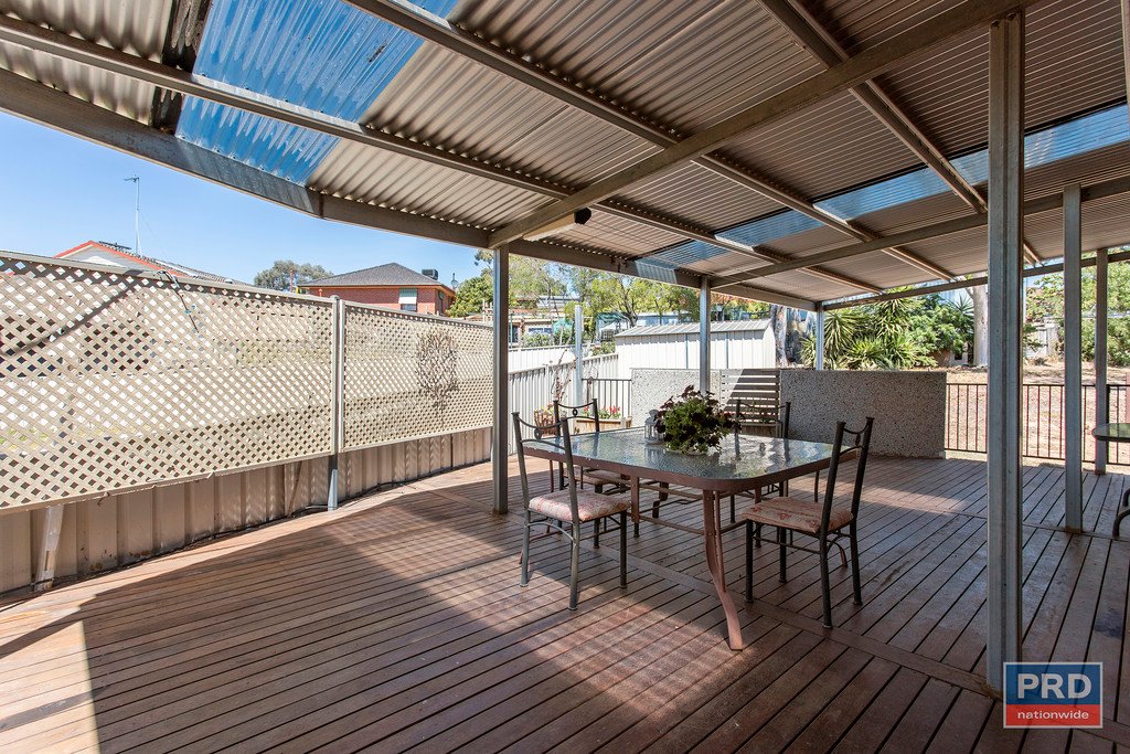 9 Farrell Court NORTH BENDIGO 11