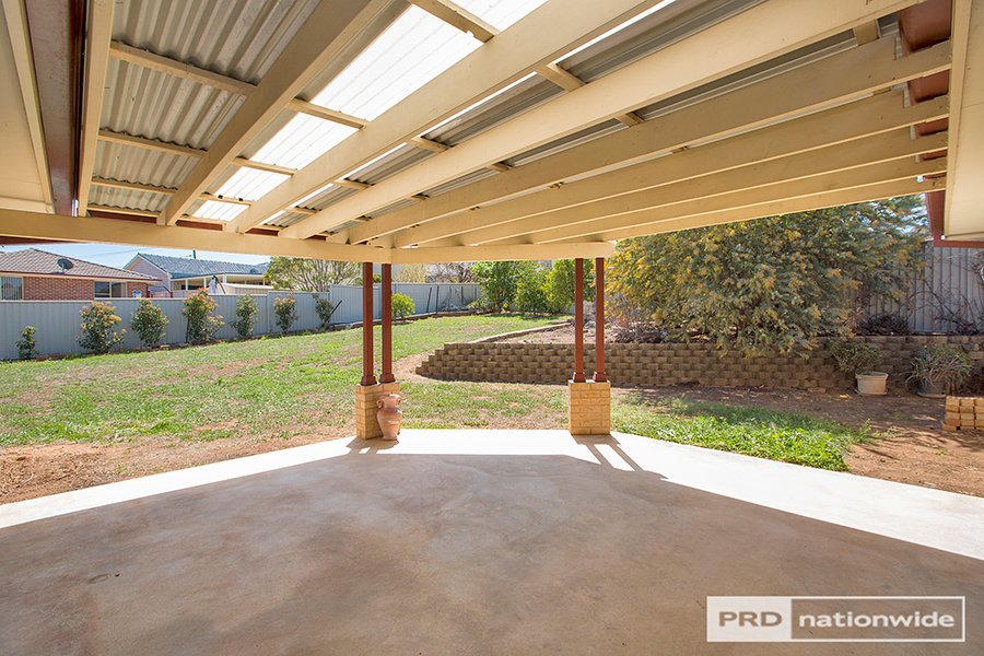 9 Fishermans Place TAMWORTH 18
