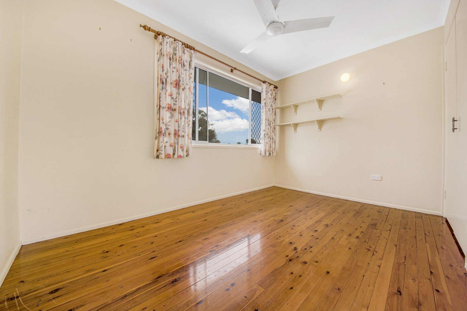 9 Fitzroy Court BOYNE ISLAND 10
