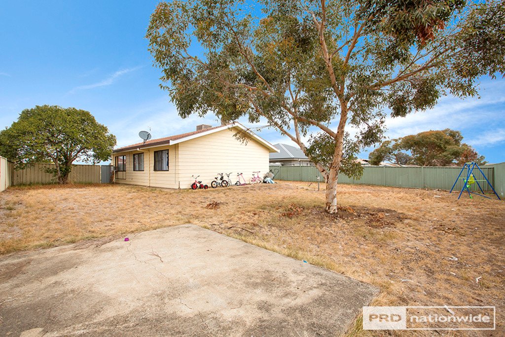 9 Flemming Crescent TAMWORTH 10