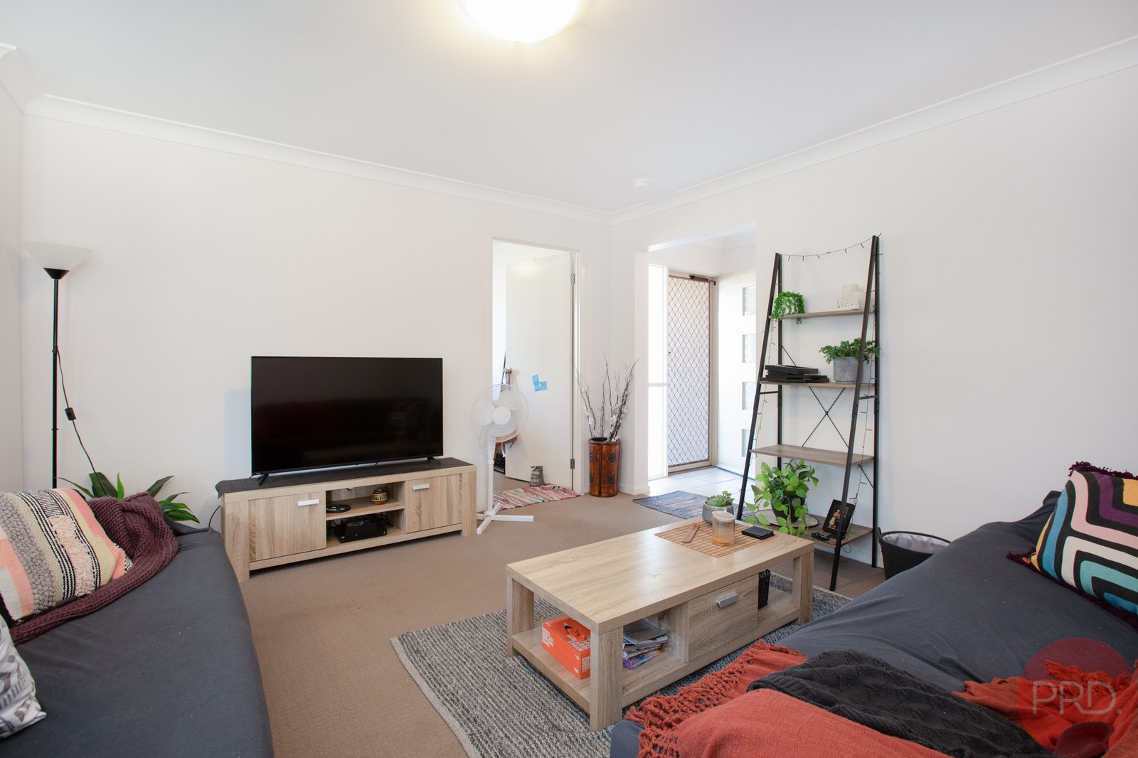 9 Fonda Avenue RUTHERFORD 7