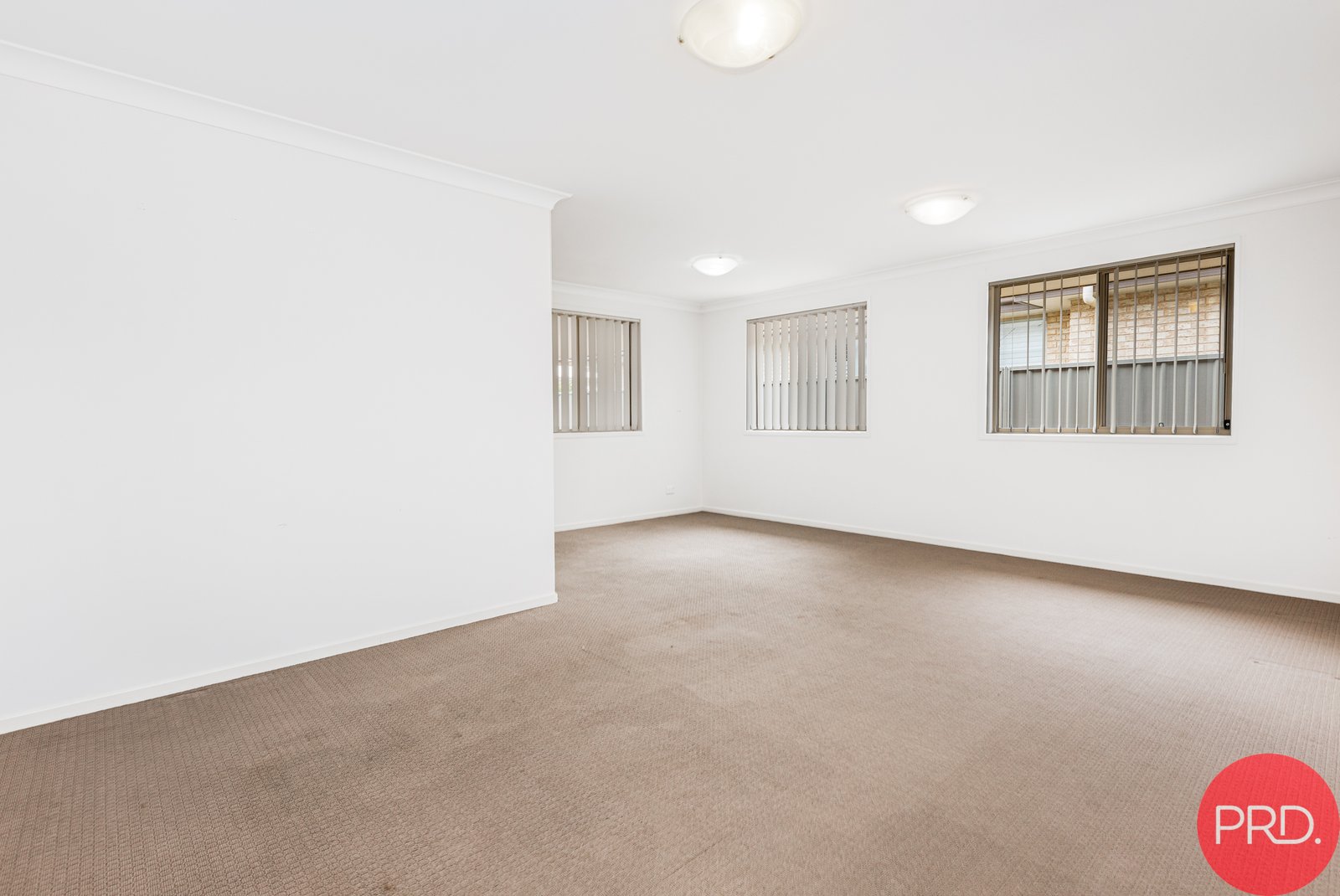 9 Fonda Avenue RUTHERFORD 2