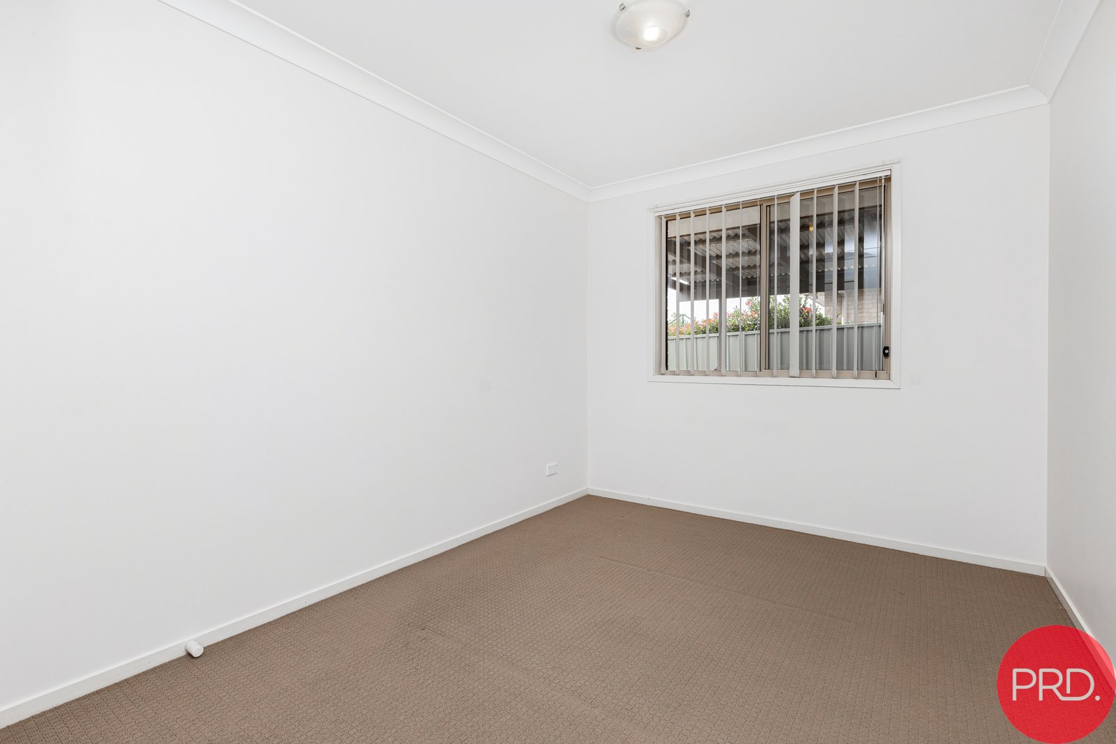 9 Fonda Avenue RUTHERFORD 10