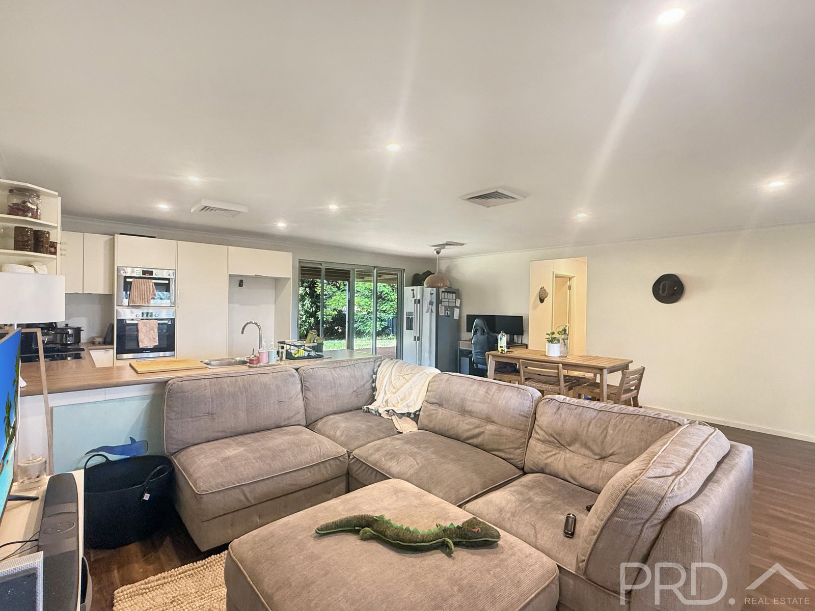 9 Forrest Crescent DAMPIER 15