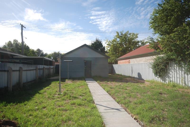9 Fox Street WAGGA WAGGA 4