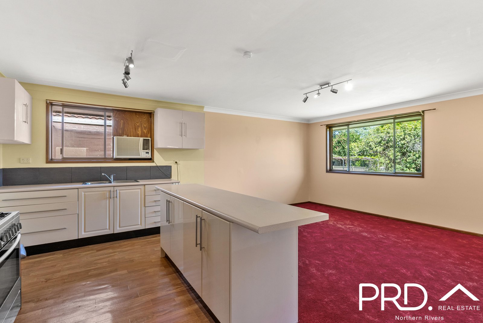 9 Frances Street CASINO 4