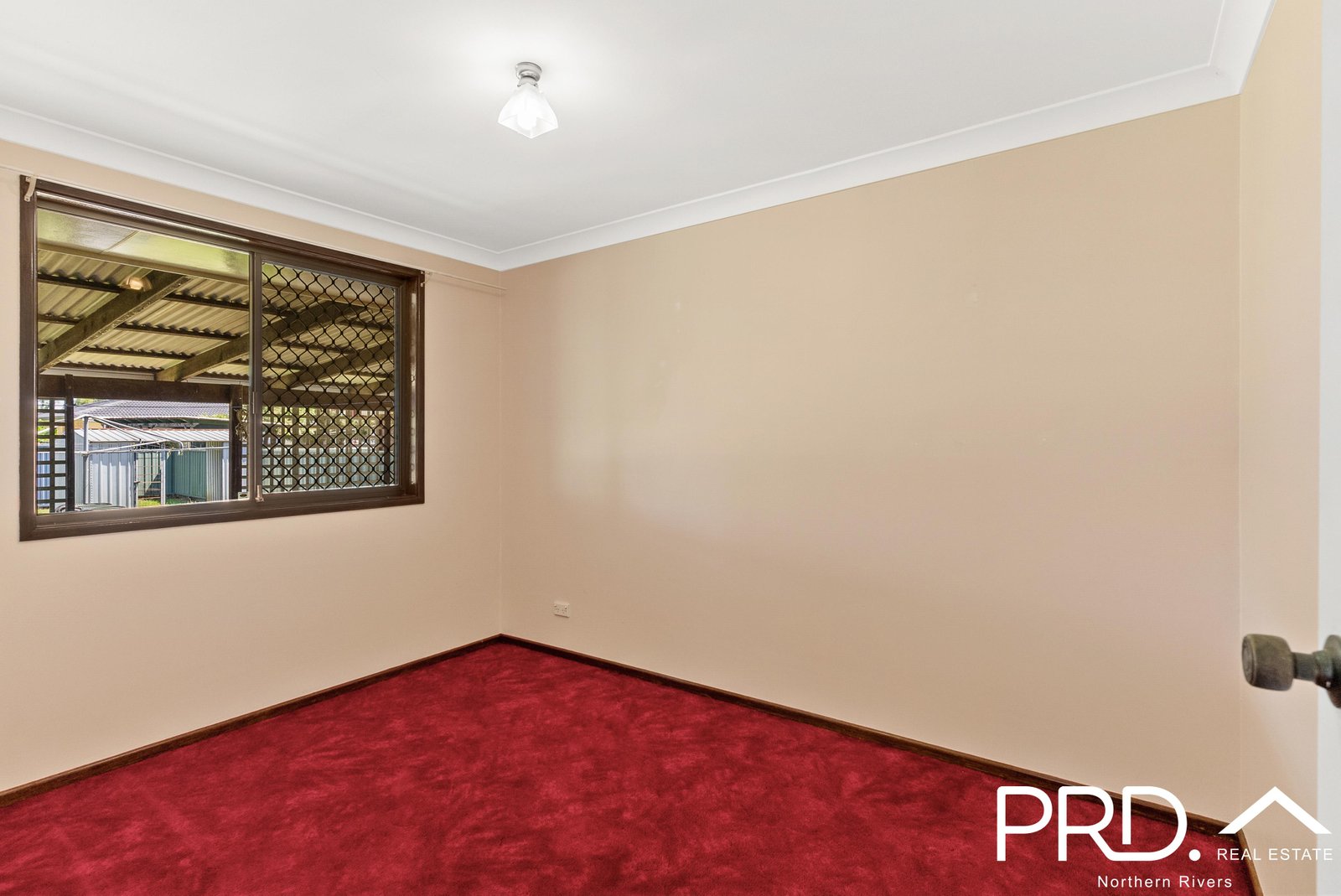 9 Frances Street CASINO 11