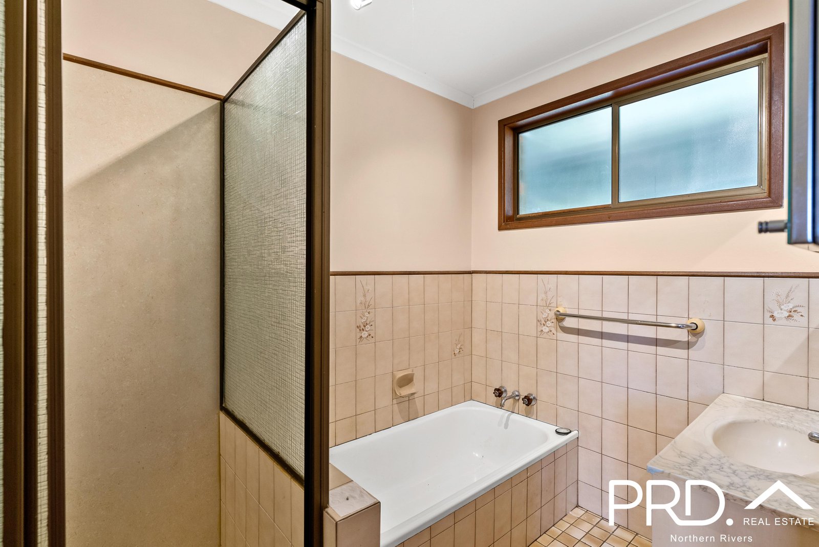 9 Frances Street CASINO 12