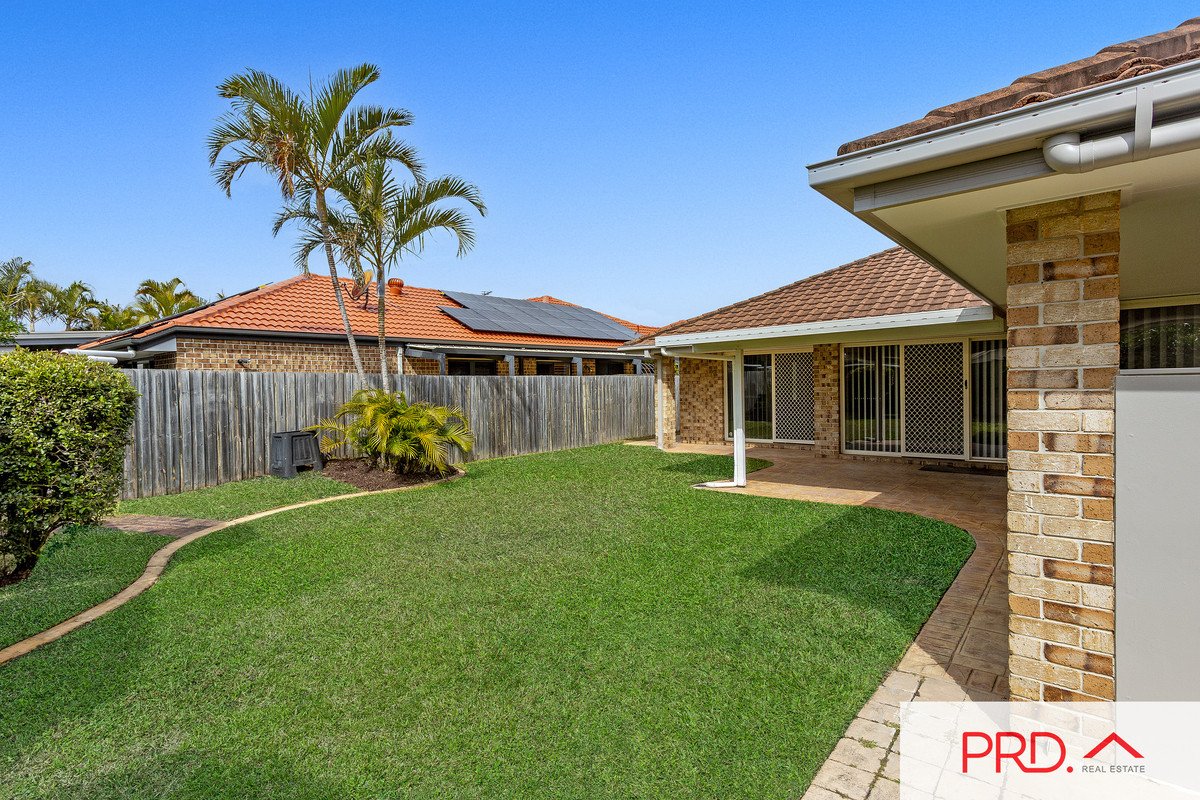 9 Fulmar Place BURLEIGH WATERS 14