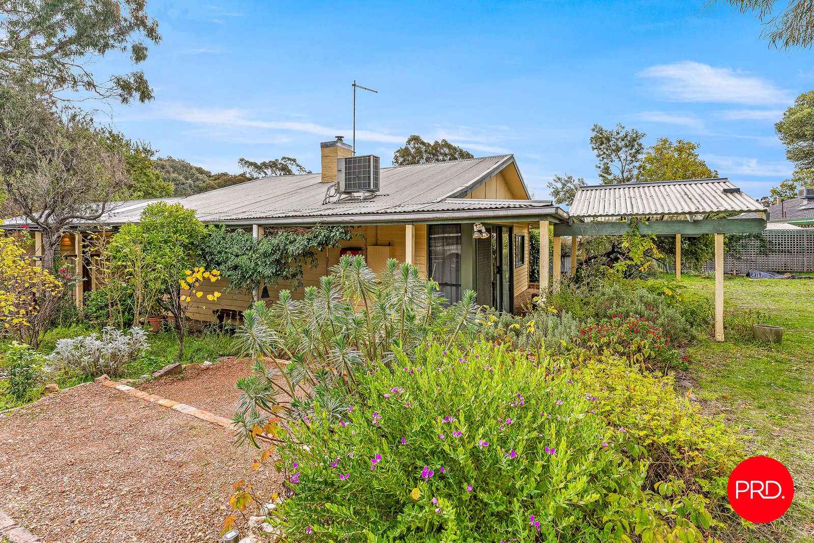 9 Gallway Street CASTLEMAINE 2