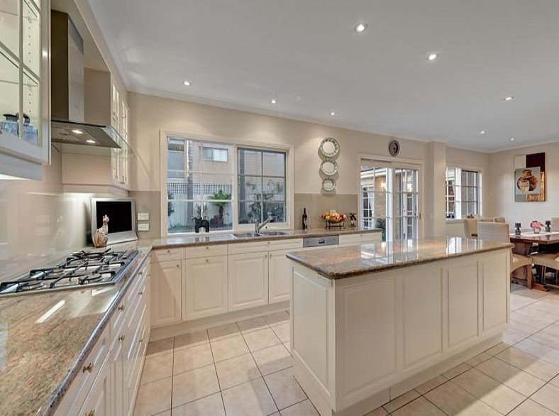 Gallery: 9 Garden Court