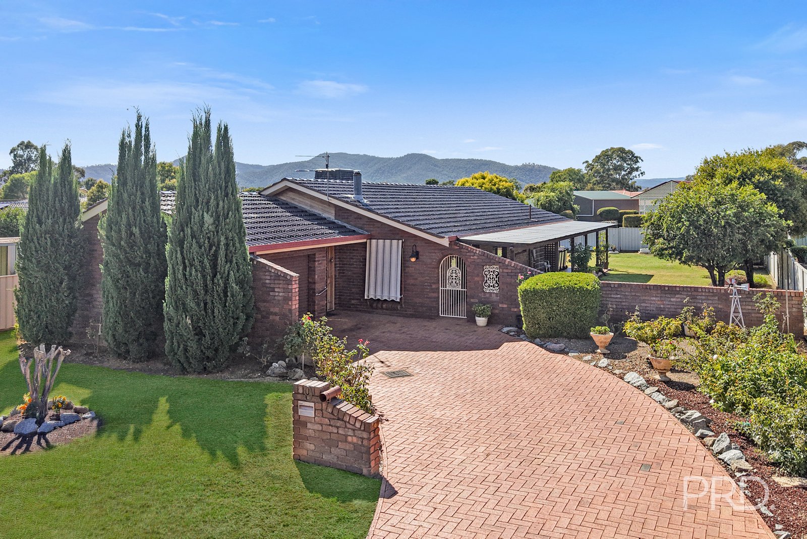 9 Garden Street TAMWORTH 1