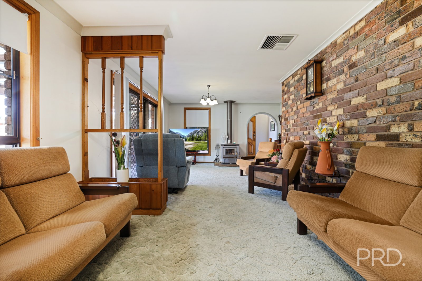 9 Garden Street TAMWORTH 11