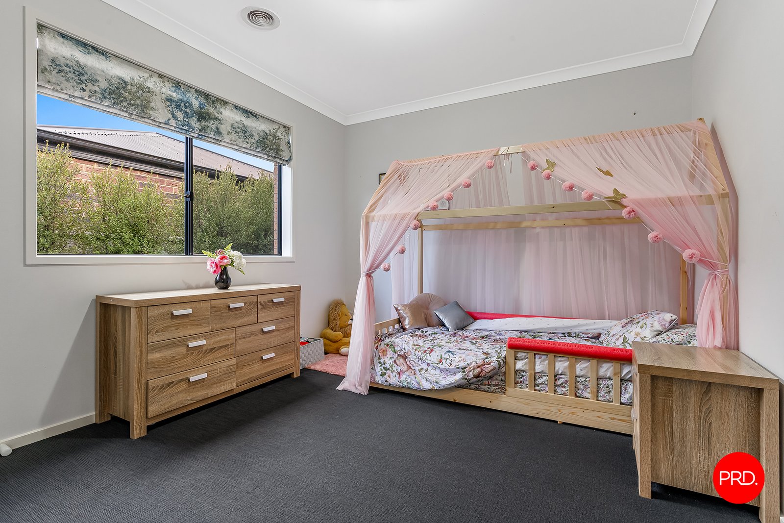 9 Gelbray Street ASCOT 11
