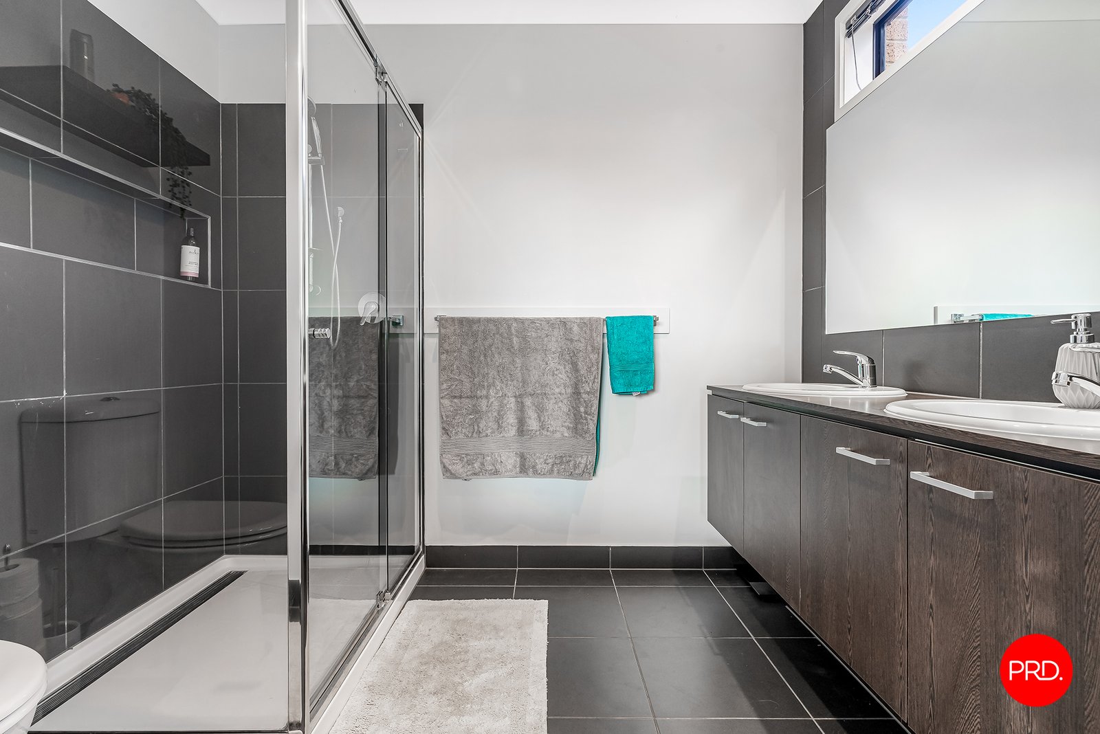 9 Gelbray Street ASCOT 14