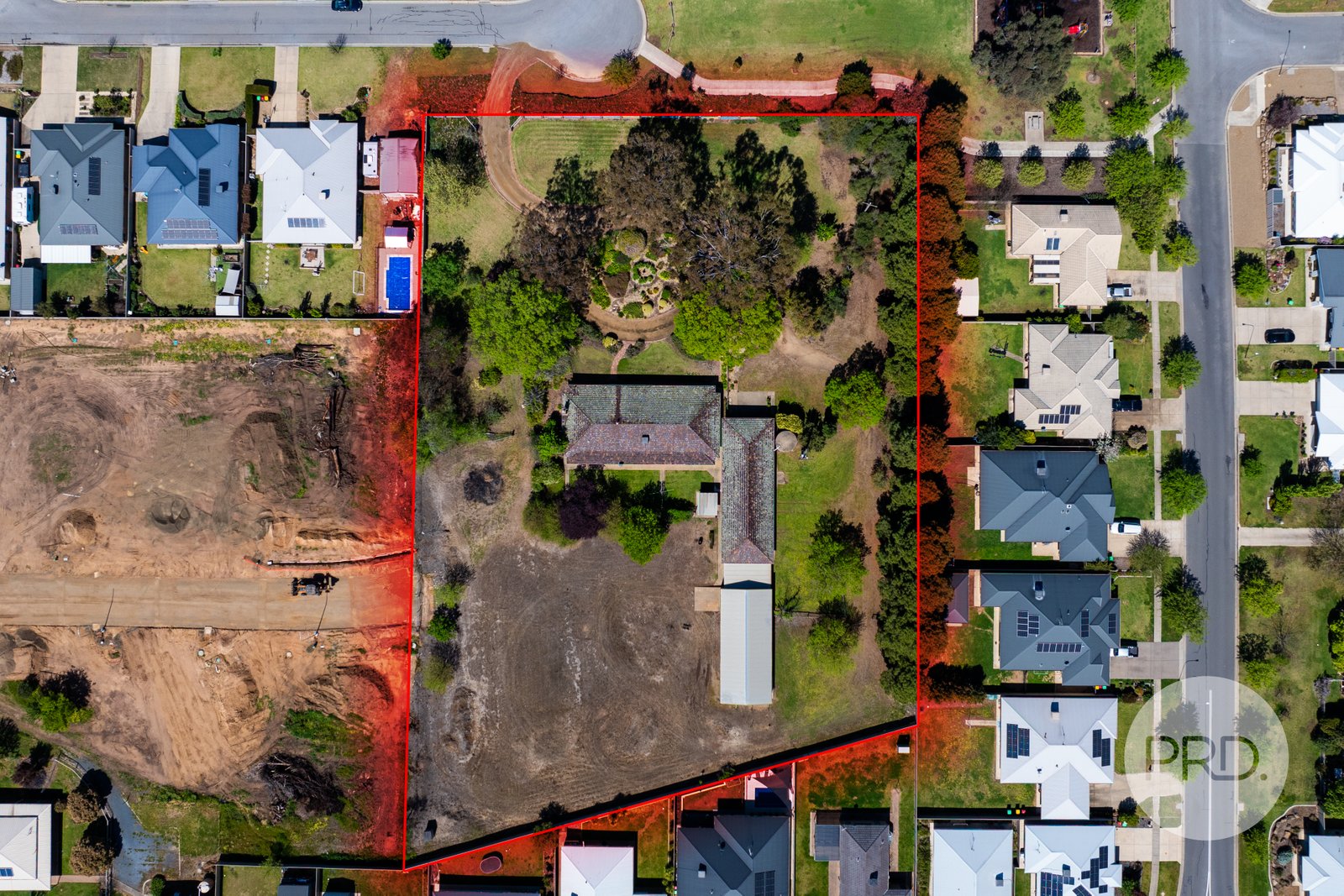 9 Gibson Street BOOROOMA 2