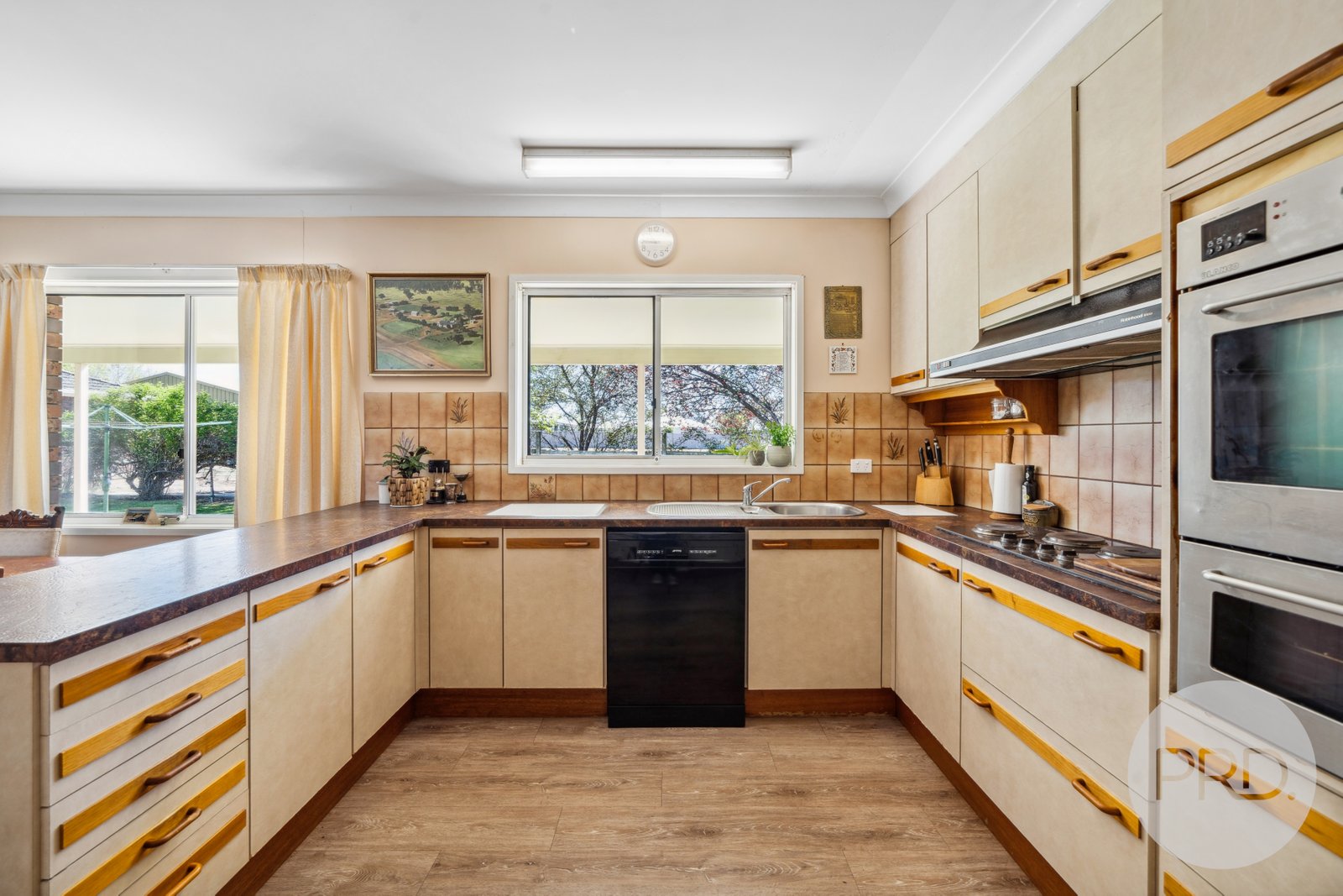 9 Gibson Street BOOROOMA 9