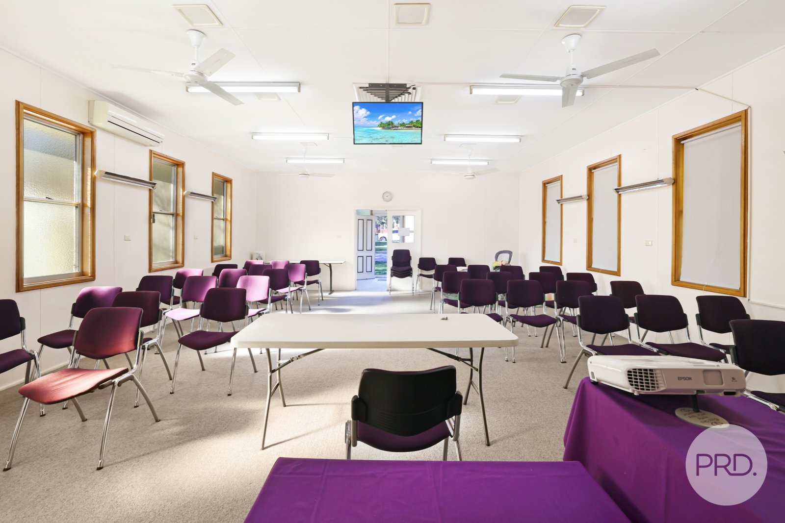 9 Gipps Street TAMWORTH 7