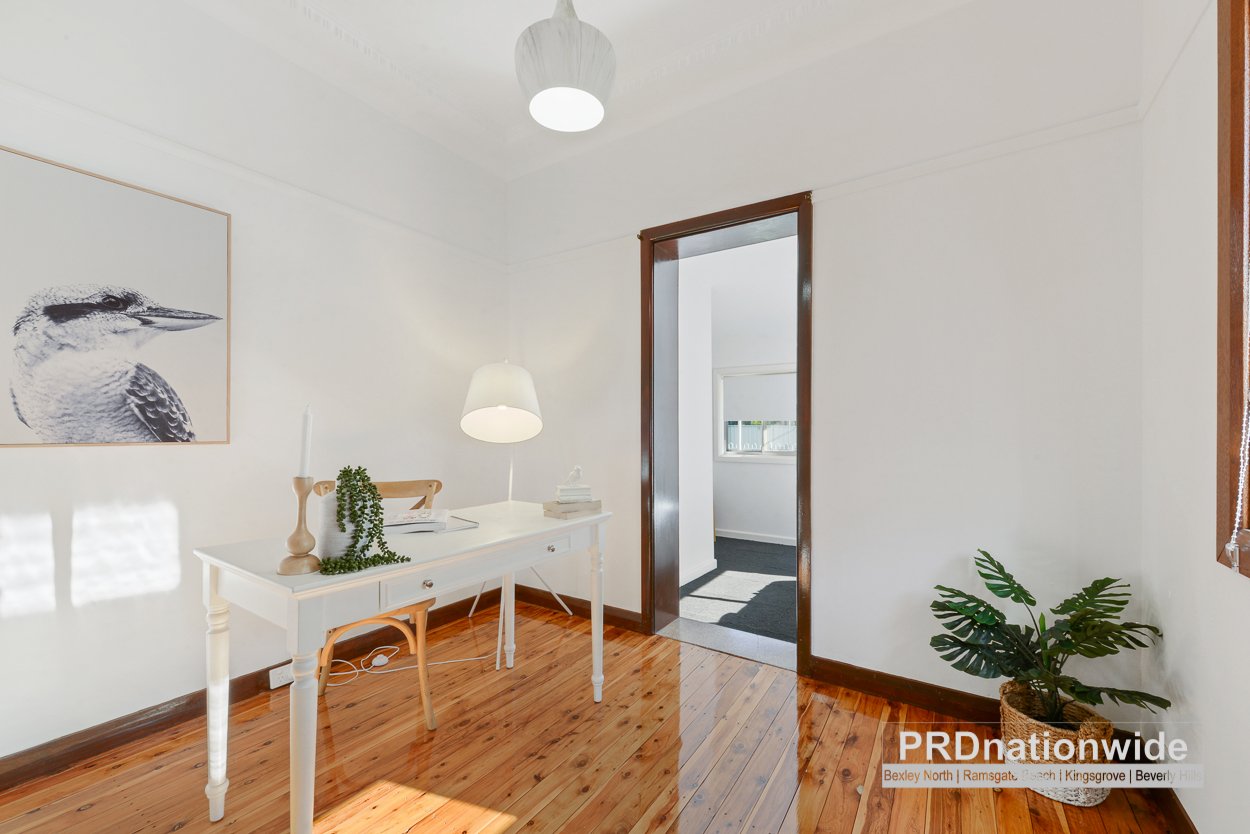 9 Girraween Street KINGSGROVE 5