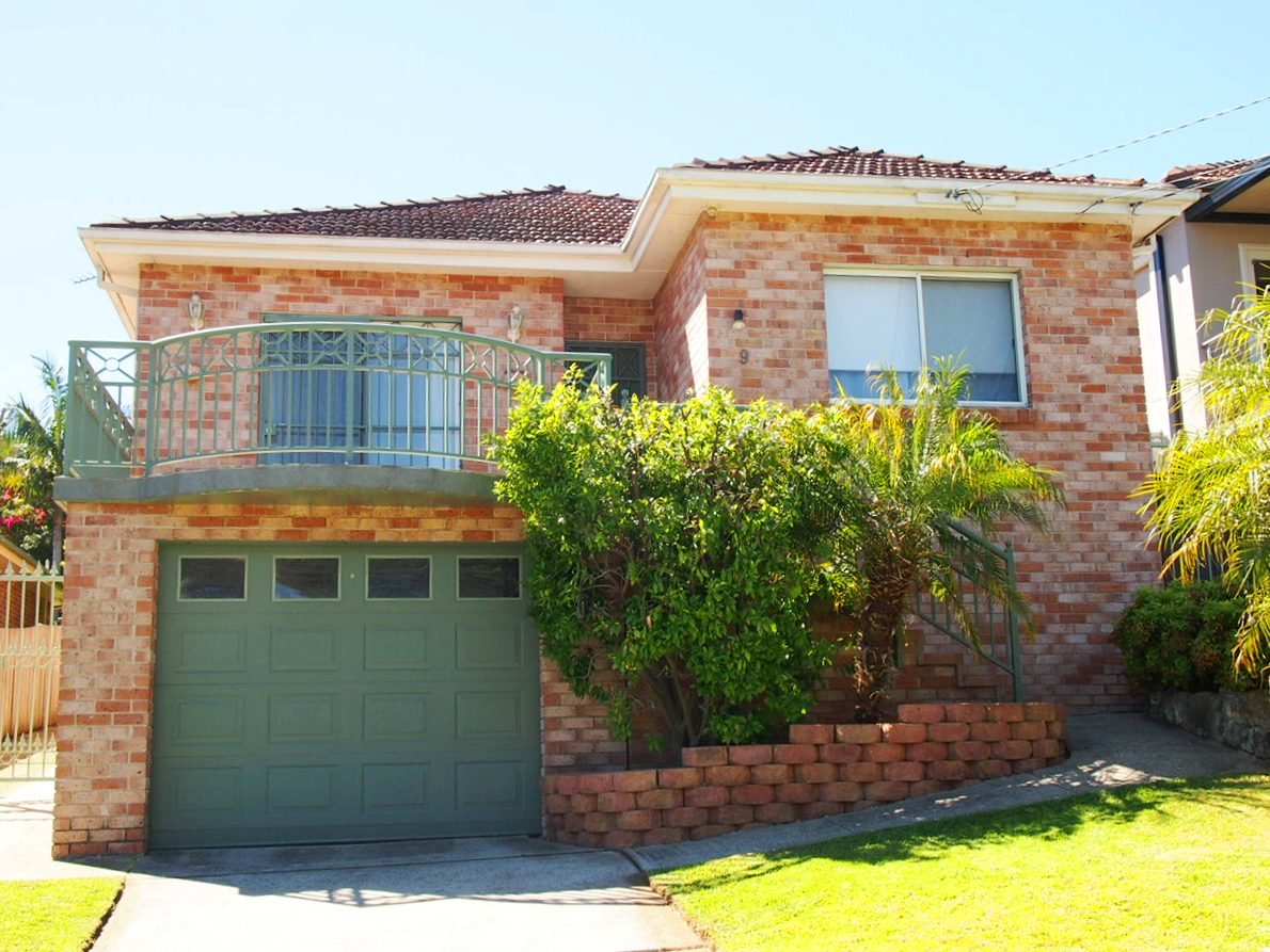 9 Glen Road OATLEY 1