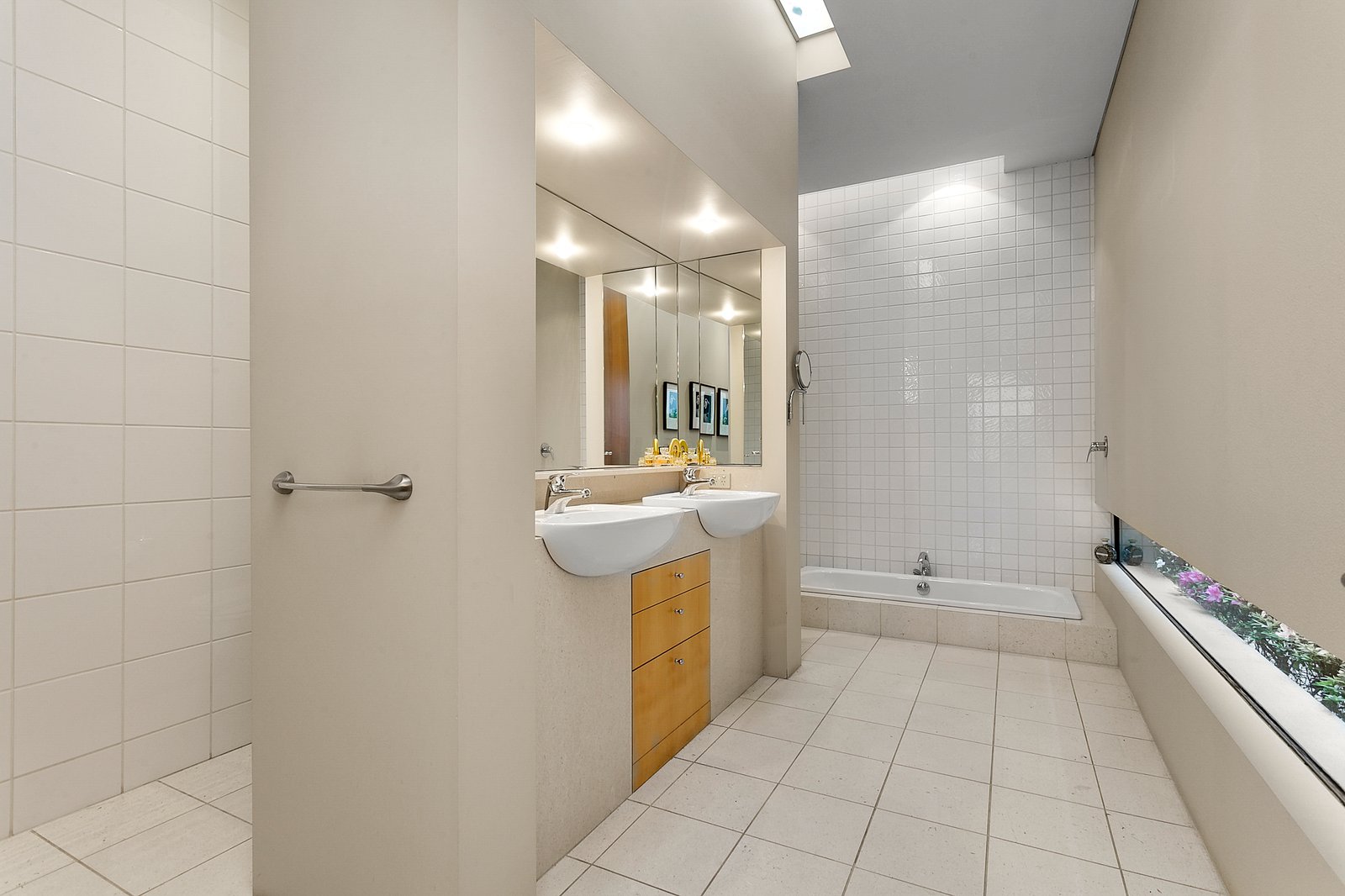 Real Estate and Property in 9 Glyndebourne Avenue, Toorak, VIC