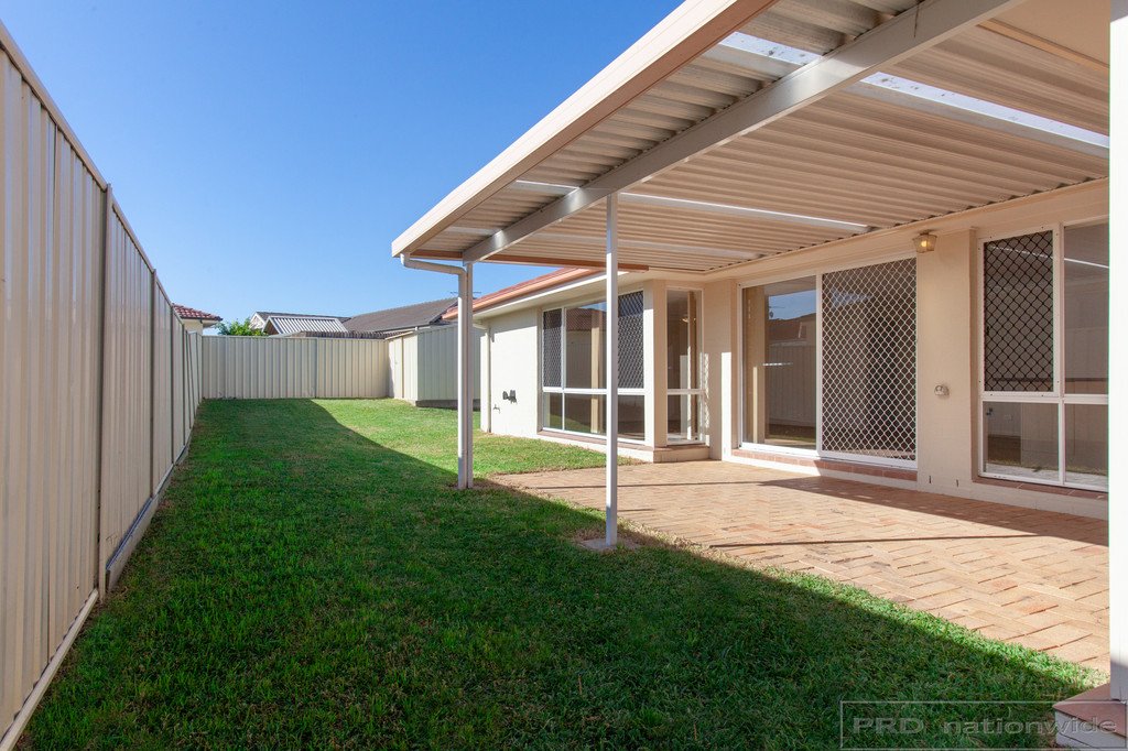 9 Golden Wattle Crescent THORNTON 10