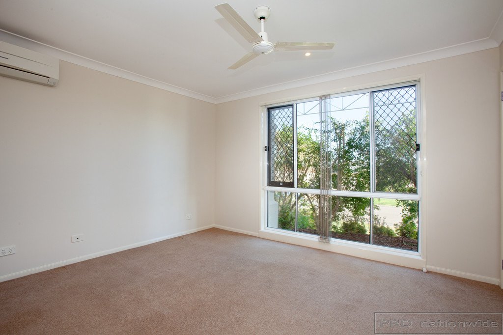 9 Golden Wattle Crescent THORNTON 13