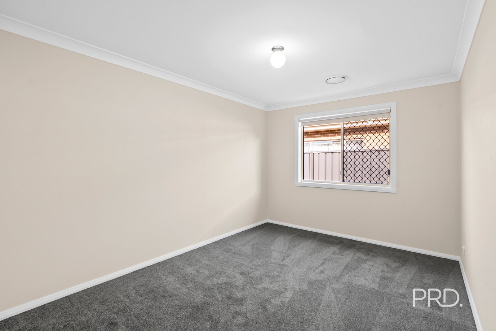 9 Goldstein Crescent LLOYD 10