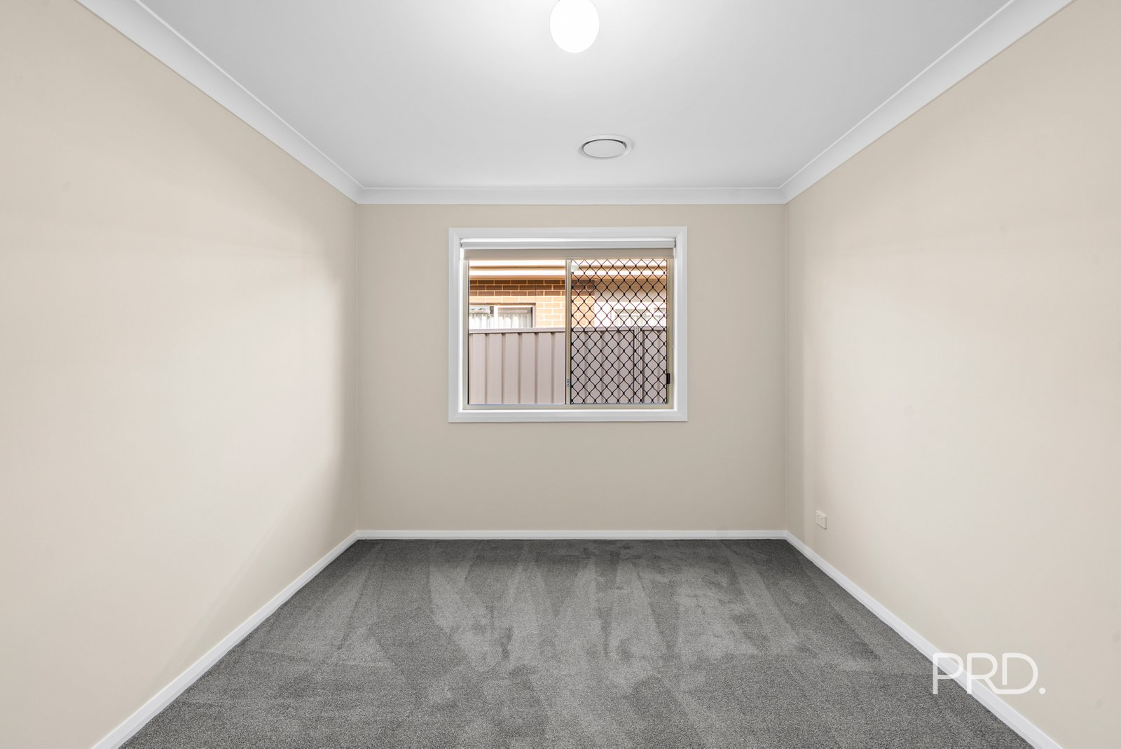 9 Goldstein Crescent LLOYD 11