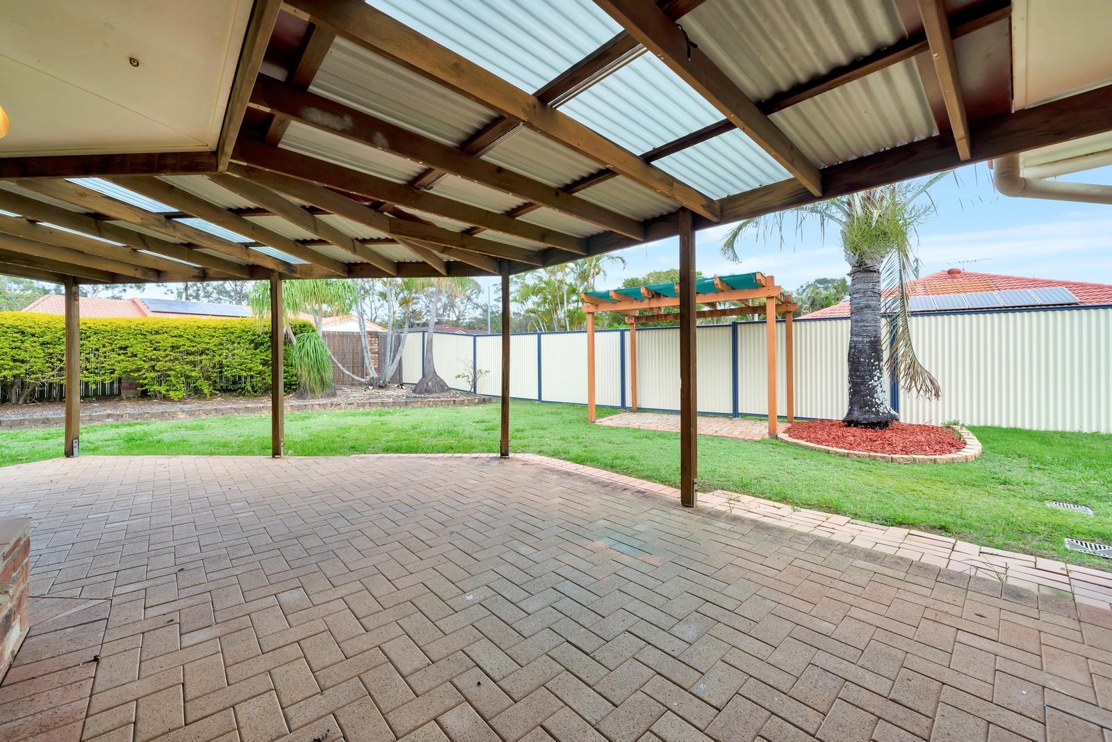 9 Golf Court REDLAND BAY 9