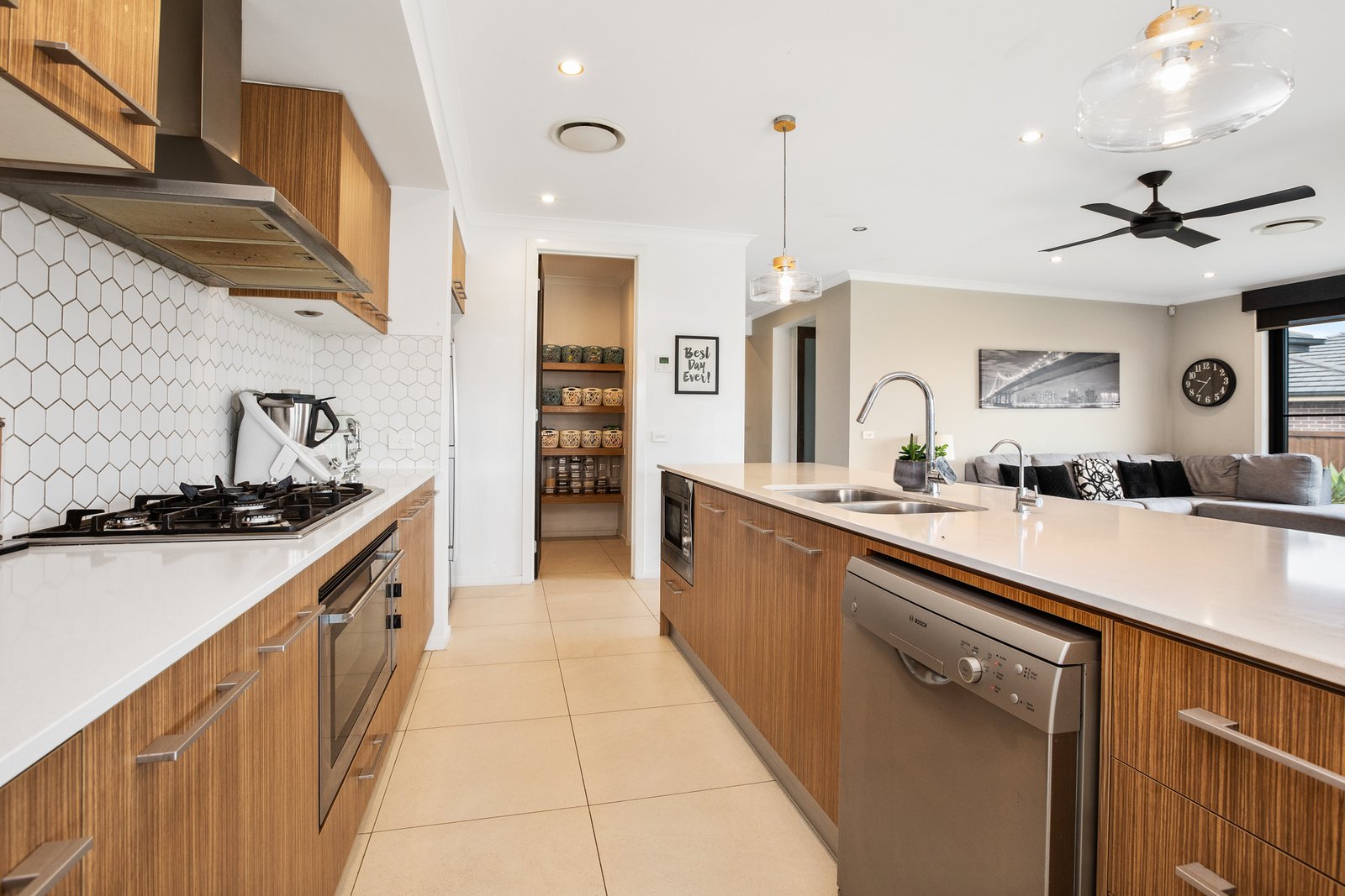 9 Grand Parade RUTHERFORD 7