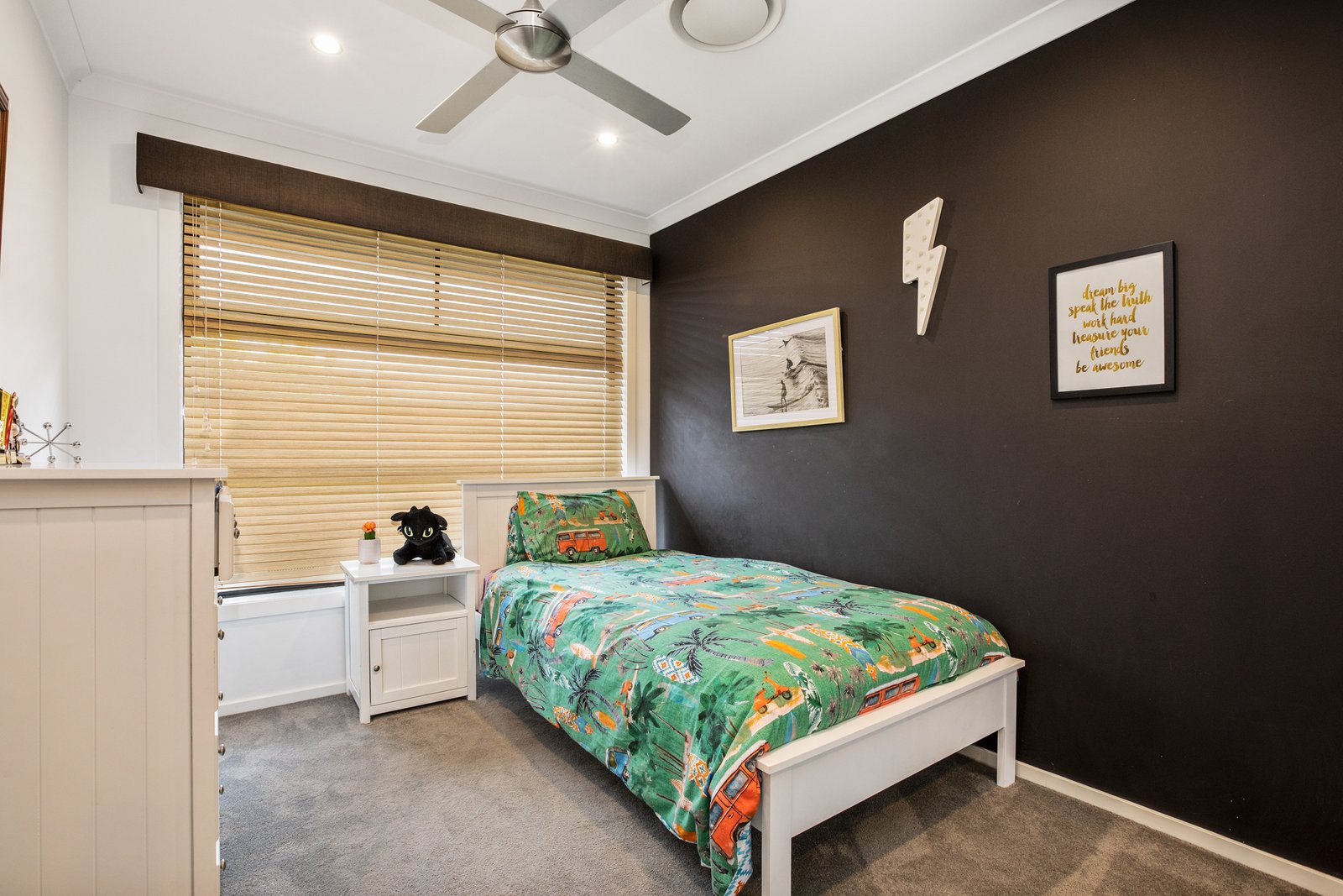 9 Grand Parade RUTHERFORD 24