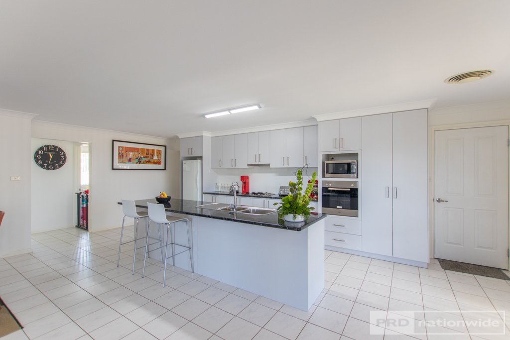 9 Green Street TUMUT 3