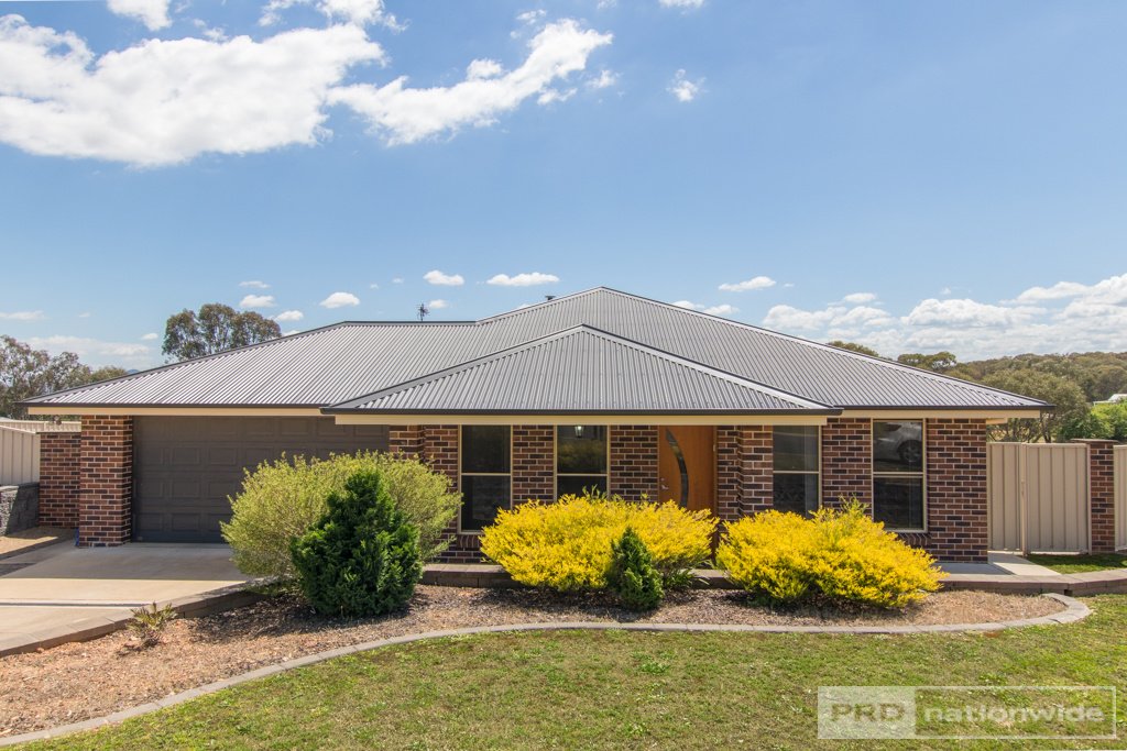 9 Green Street TUMUT 5