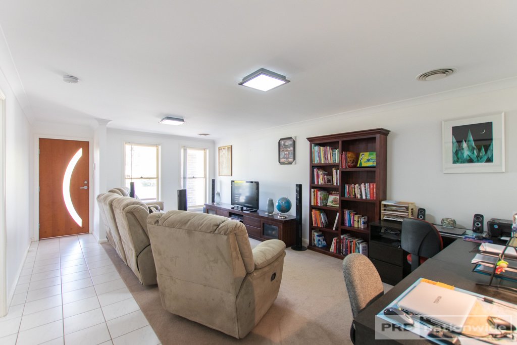 9 Green Street TUMUT 6