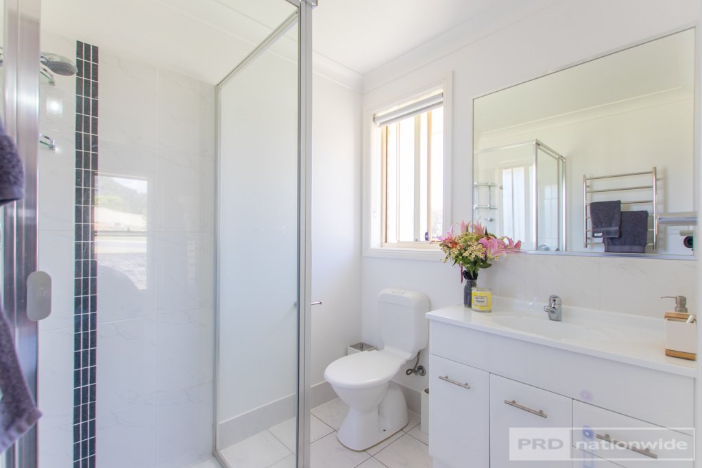 9 Green Street TUMUT 7